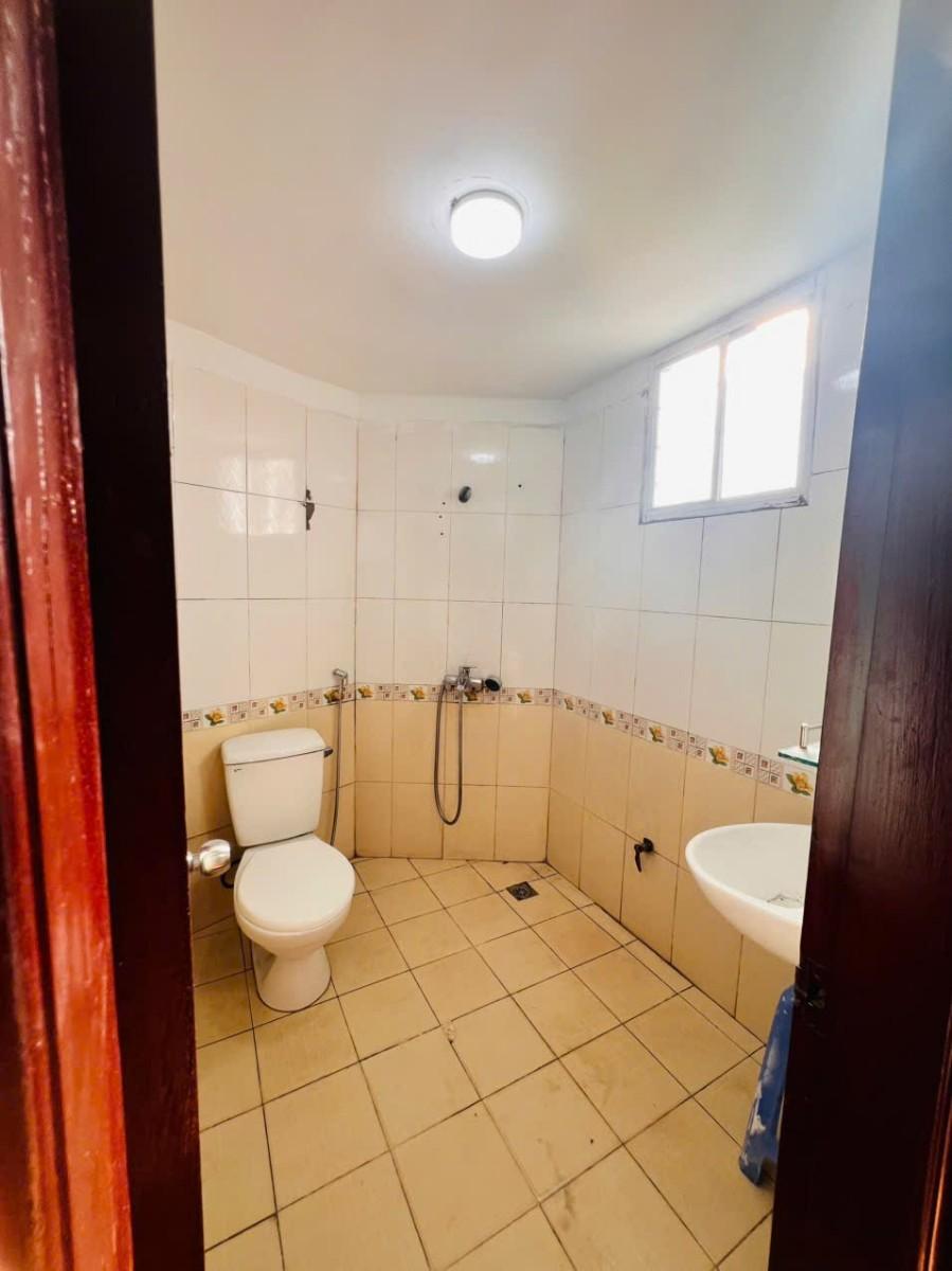 Bán gấp căn 02 - CCMN 18 Đình Thôn 50m2 7 tầng 2 tỷ Nam Từ Liêm
