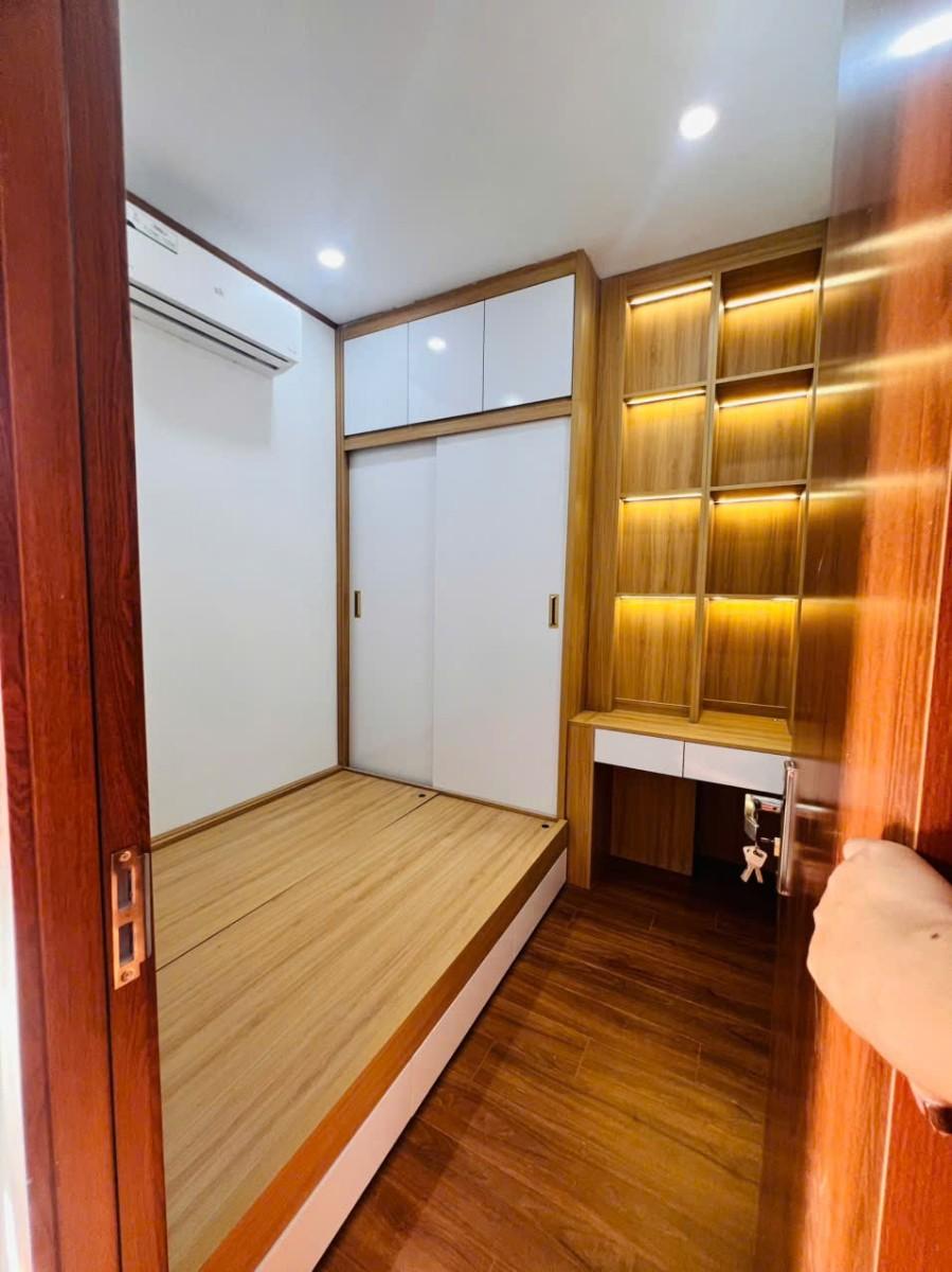 Bán gấp căn 02 - CCMN 18 Đình Thôn 50m2 7 tầng 2 tỷ Nam Từ Liêm