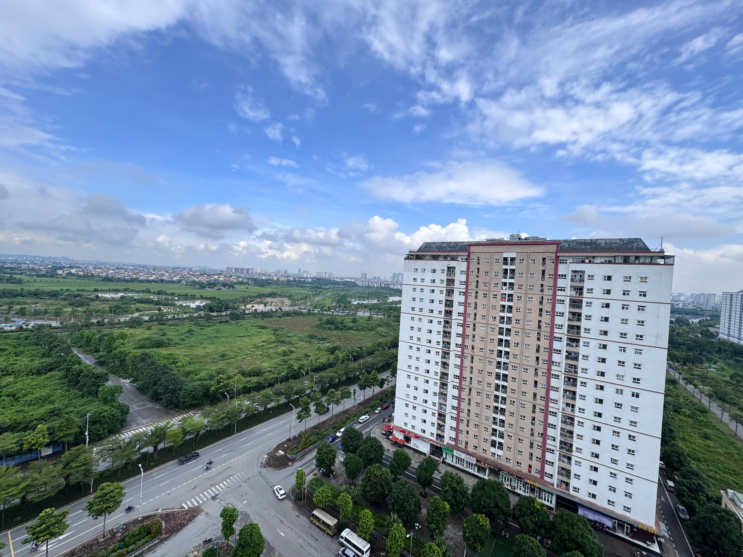Bán Gấp Căn 2 Ngủ 72m² View 2 Hồ Đẹp Nhất Thanh Hà