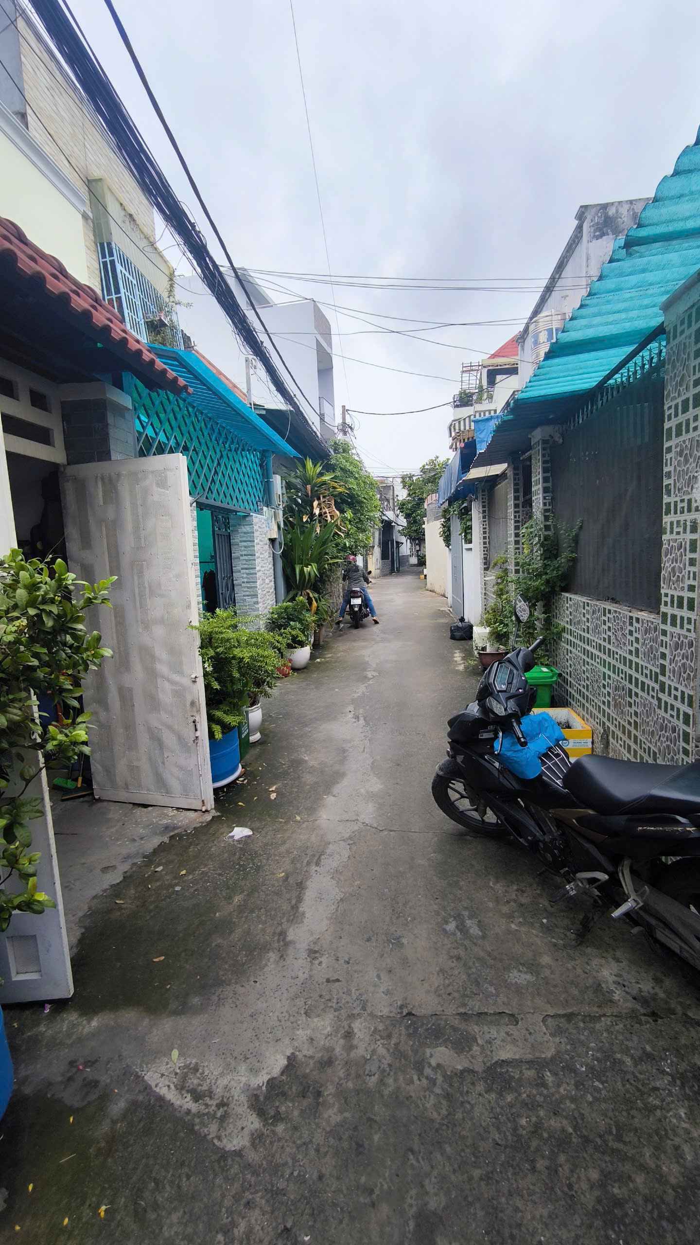Giảm nhanh 50 triệu còn 5 tỷ 9, 1 trệt 1 lầu sau lưng White Palace Phạm Văn Đồng, hẻm 1 xẹt