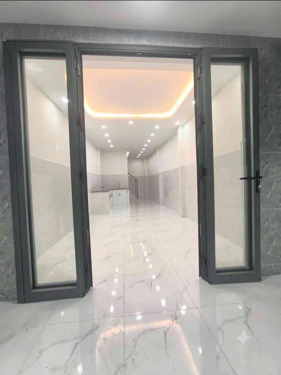 + Nhà LÔ GÓC 2 MẶT TIỀN  Đường Phạm Văn Chí, Phường 8, Quận 6, Tp. Hồ Chí Minh giá 4 tỷ  200 triệu